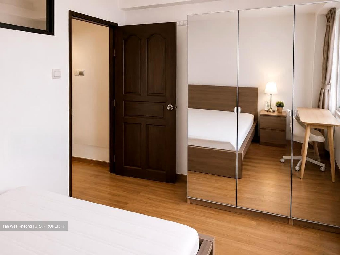 International Plaza (D2), Apartment #566426061